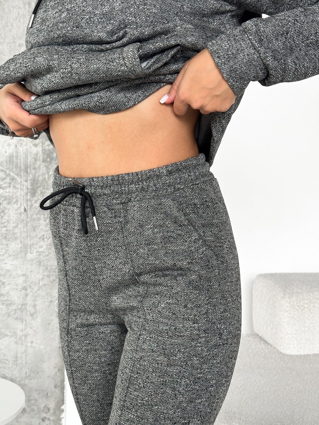 Жіночий костюм з начосом “Urban Comfort” INNOE 210350-4 Сірий