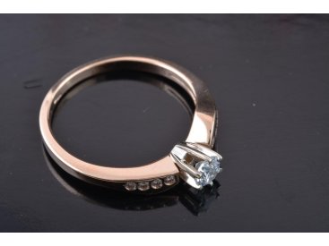 Каблучка жіноча - Фото Каблучка жіноча - Купити