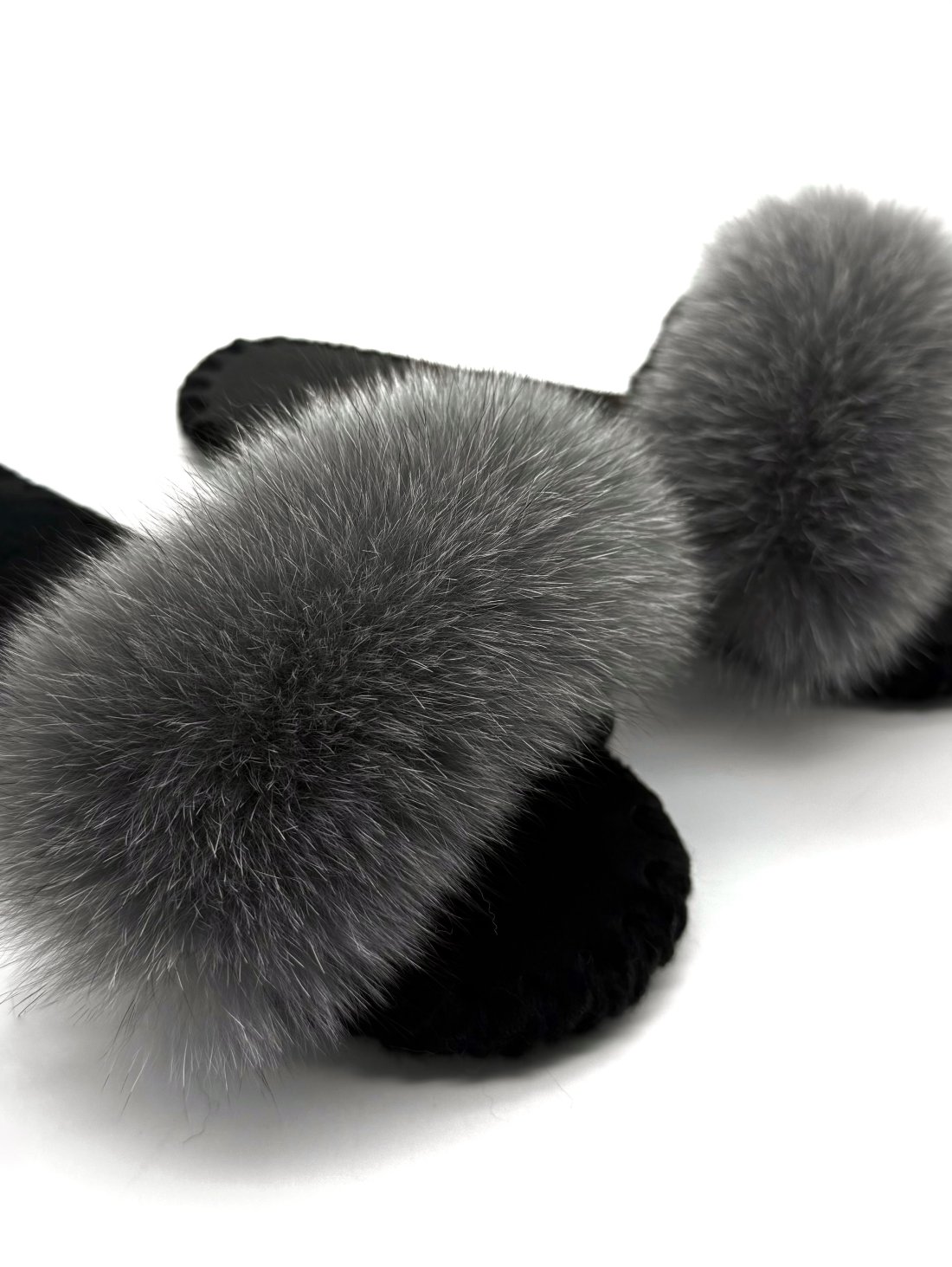 Жіночі домашні капці Пухнастики Family Story з опушкою сірого кольору - Купити