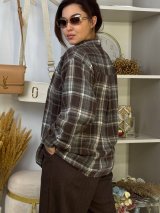 Жіноча сорочка оверсайз у клітинку на кнопках INNOE 300066-1 Шоколадний