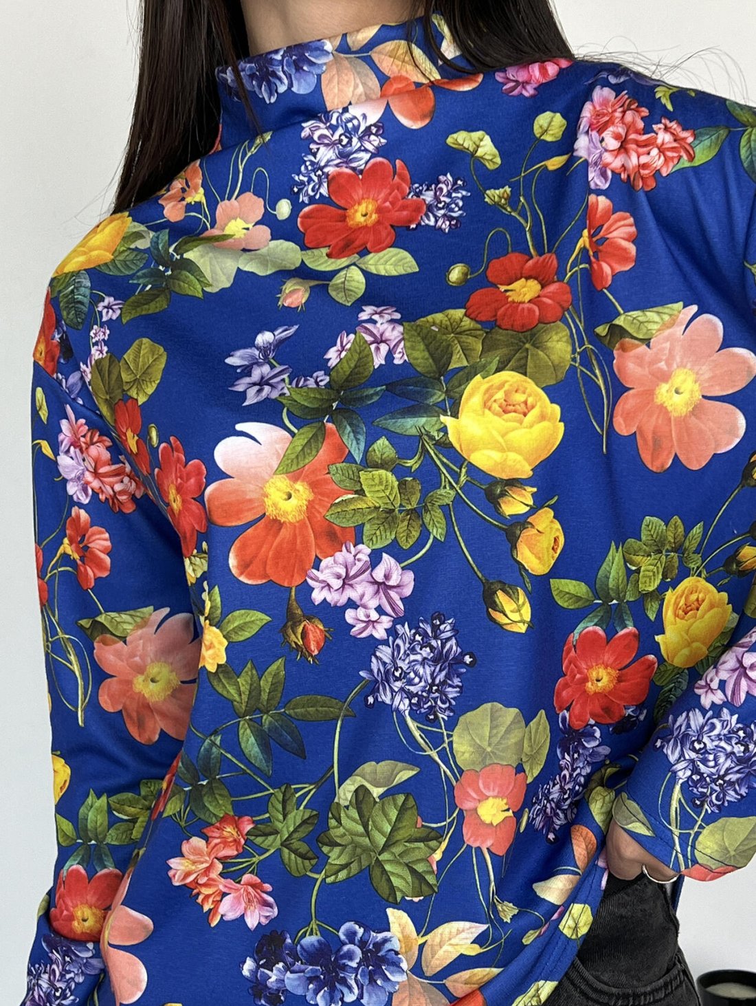 Яскравий практичний гольф у квітковий принт 230208-12 - Купити