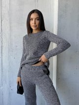 Модний та зручний утеплений костюм-двійка 210350
