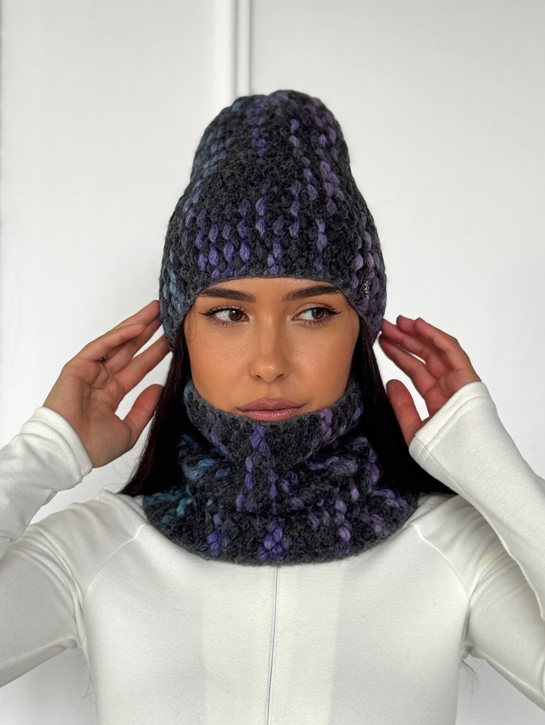 В’язаний комплект із об’ємною фактурою INNOE 950591-1 Вугілля