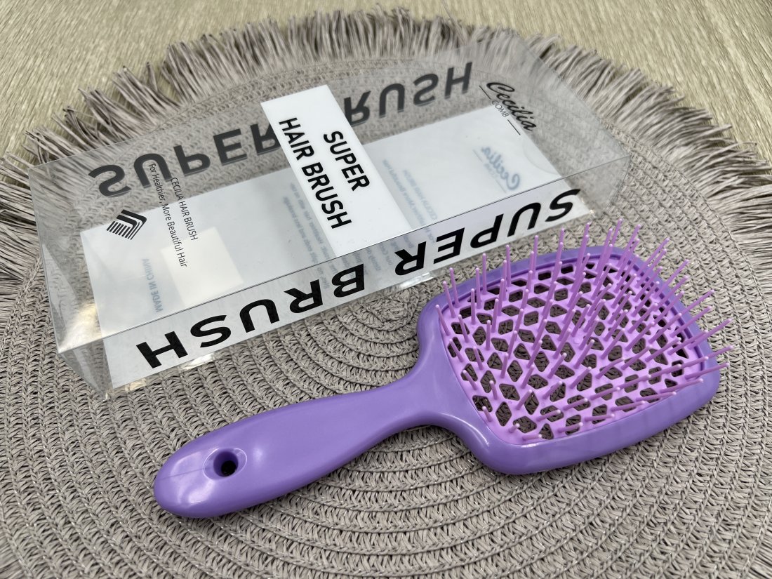 Гребінець для волосся в коробочці. Глянець бузкова