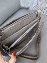 Містка сумка з великою зовнішньою кишенею і практичним дизайном INNOE 350010-1 Бежевий