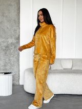 Жіночий костюм oversize з м’якого трикотажу INNOE 210366-2 Гірчичний