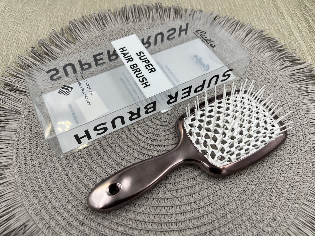 Гребінець для волосся в коробочці. Матова коричнева