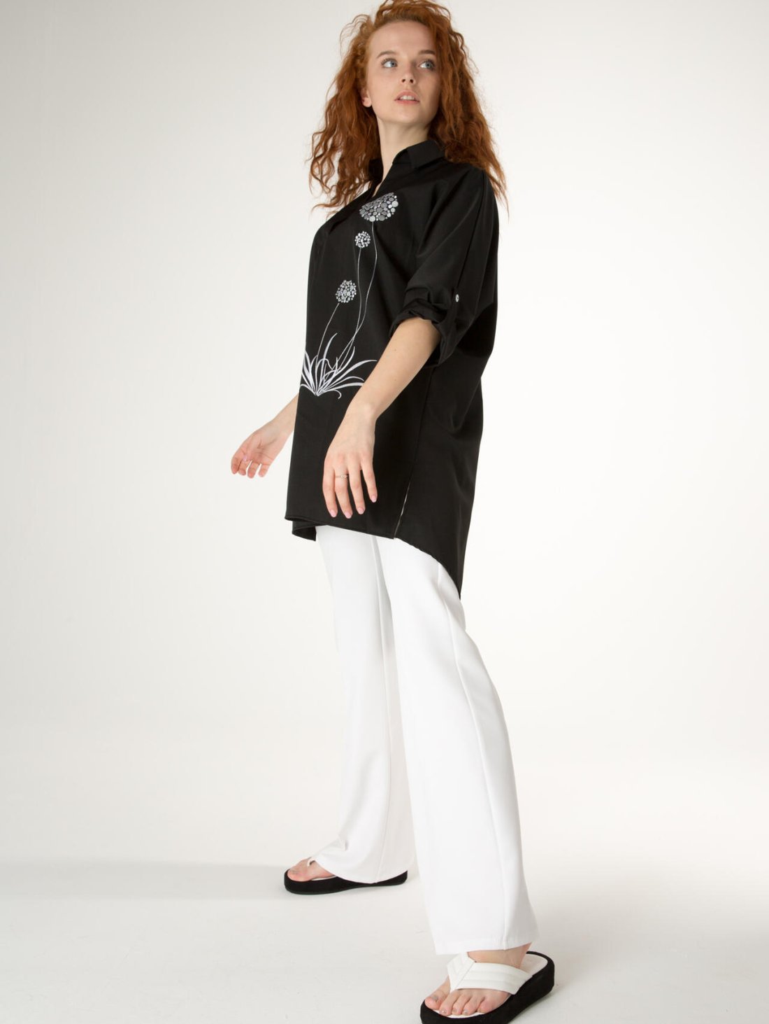 Черная блуза-туника Innoe с вышивкой-10