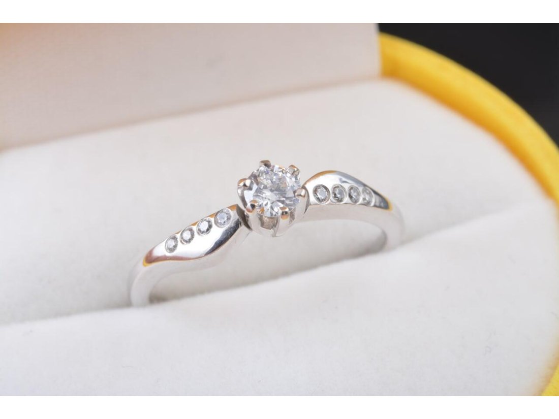 Каблучка жіноча - Фото3 Каблучка жіноча - Купити