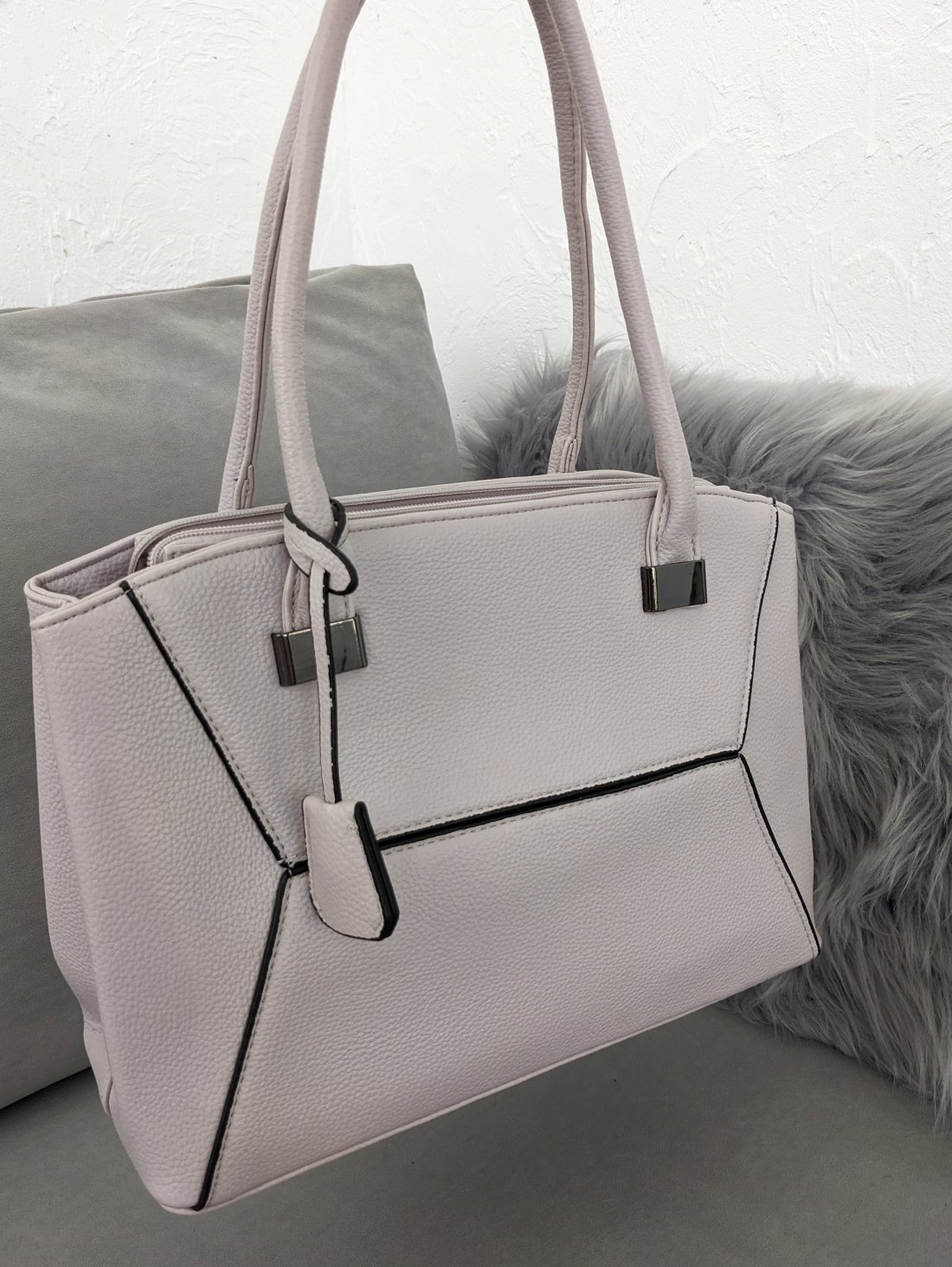 Стильна сумка Clean Style для щоденних та ділових образів INNOE 350012-2 Світло-сірий - Innoe