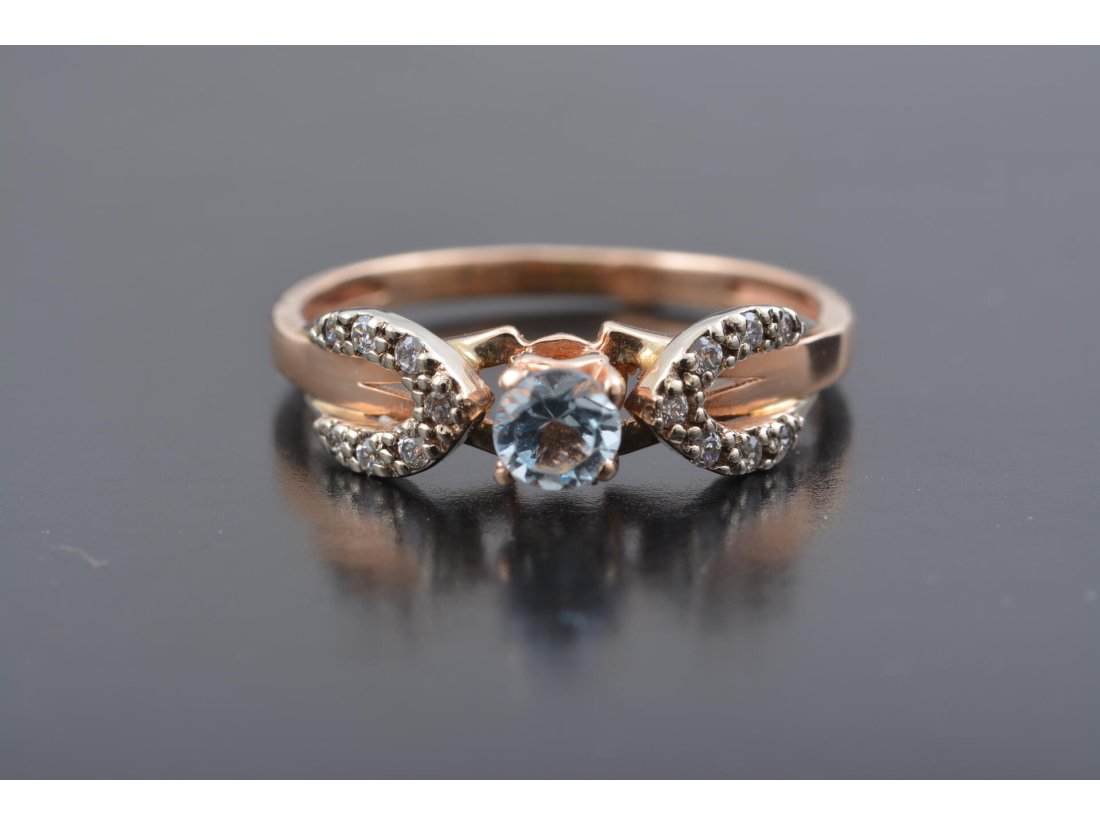 Жіноча каблучка