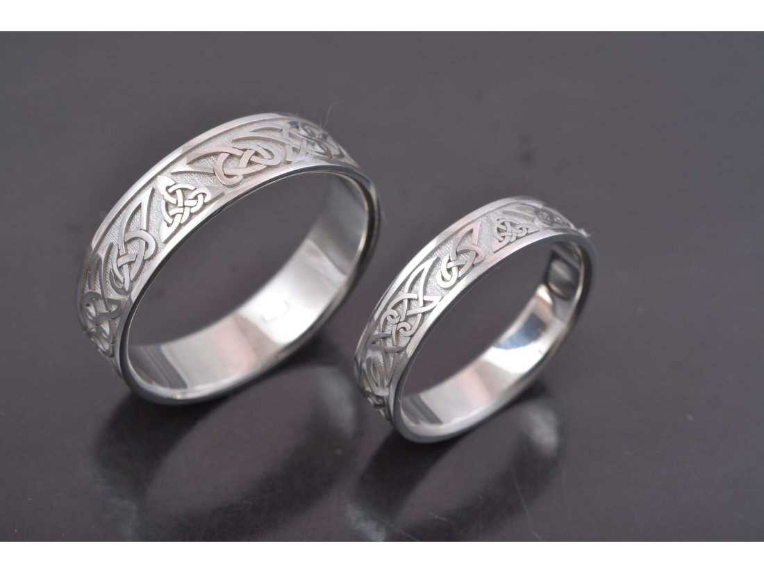 Обручки із візерунком &quot;Триєдність&quot; біле золото - Купити