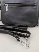 Стильна зручна сумка з екошкіри INNOE 350011-2 Чорний