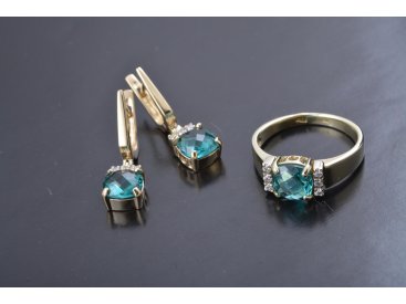 Гарнітур. Сережки та каблучка с зеленим кварцем - Купити