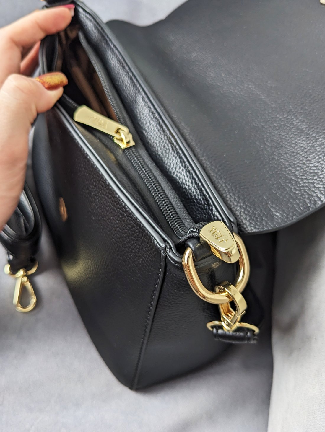 Елегантна жіноча сумка з якісної екошкіри INNOE 350015-2 Чорний - Innoe