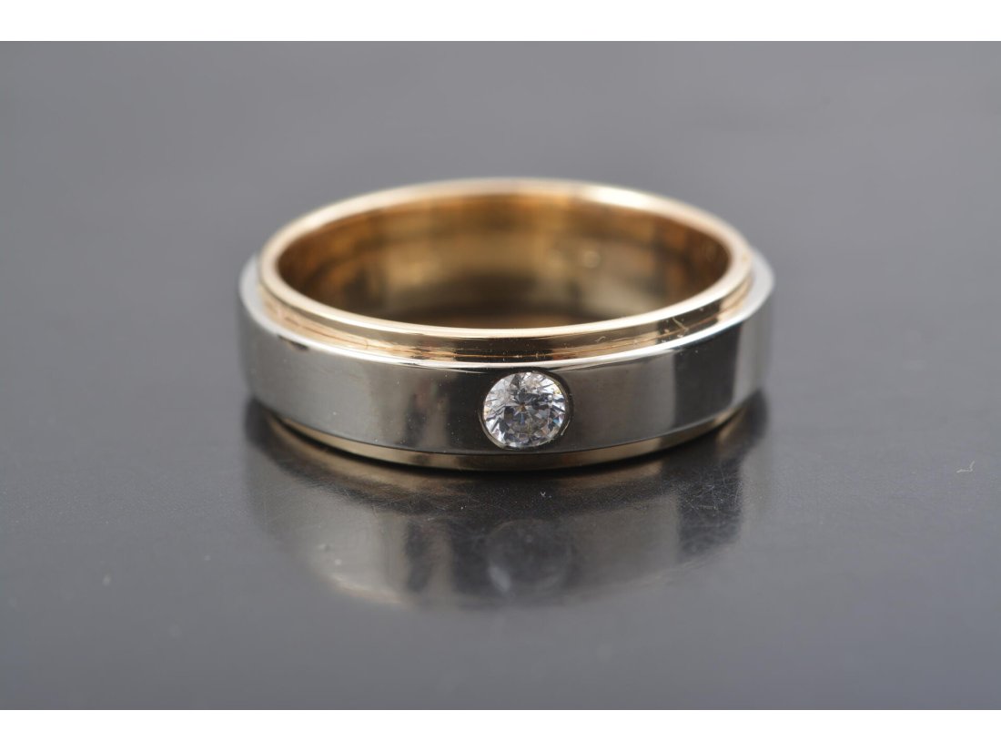 Обручки із камінням