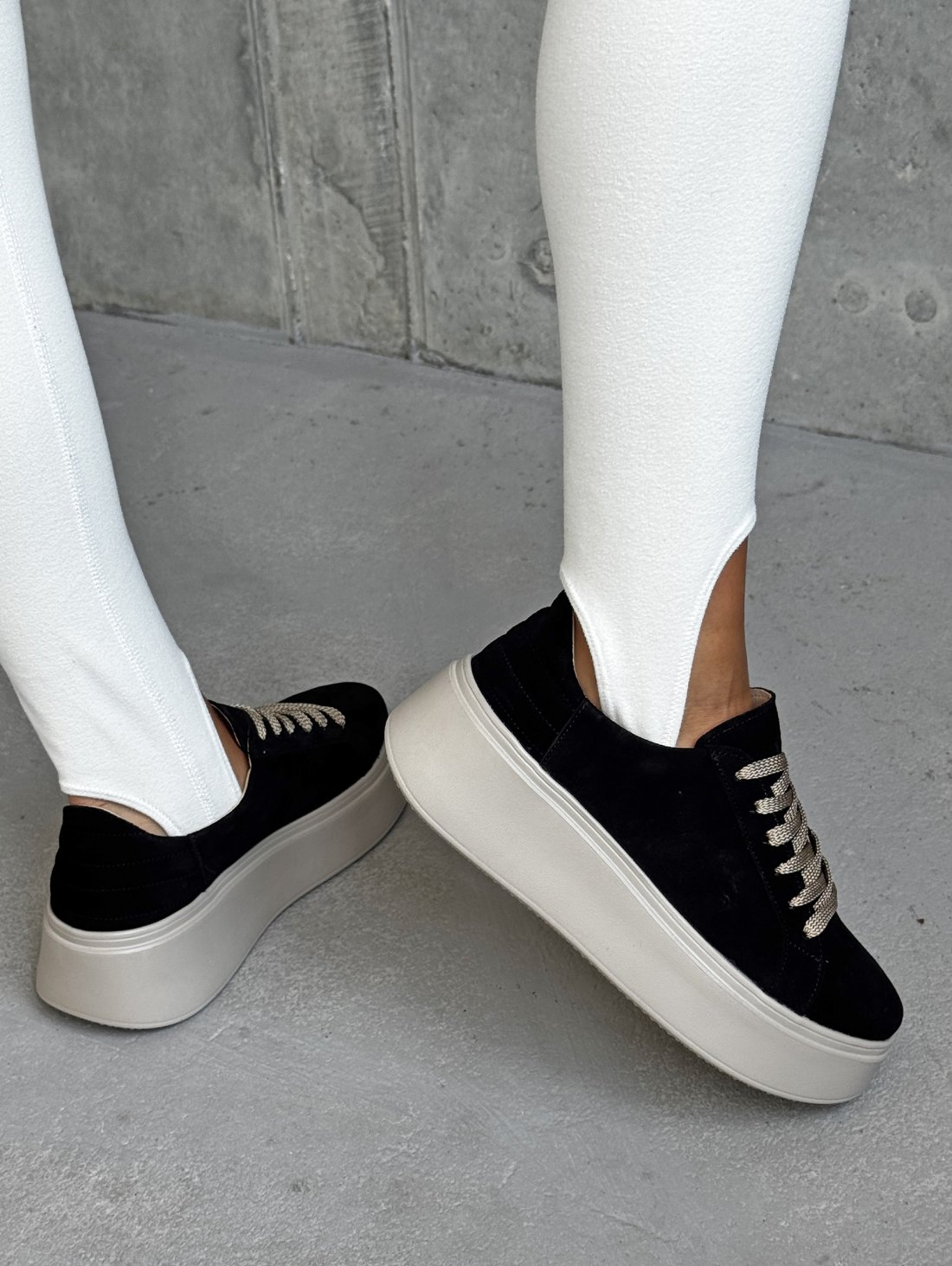 Кросівки casual чорний замш INNOE 777526-2 Чорний
