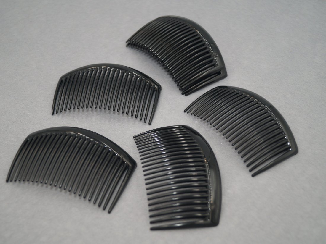 Гребінець для зачіски.