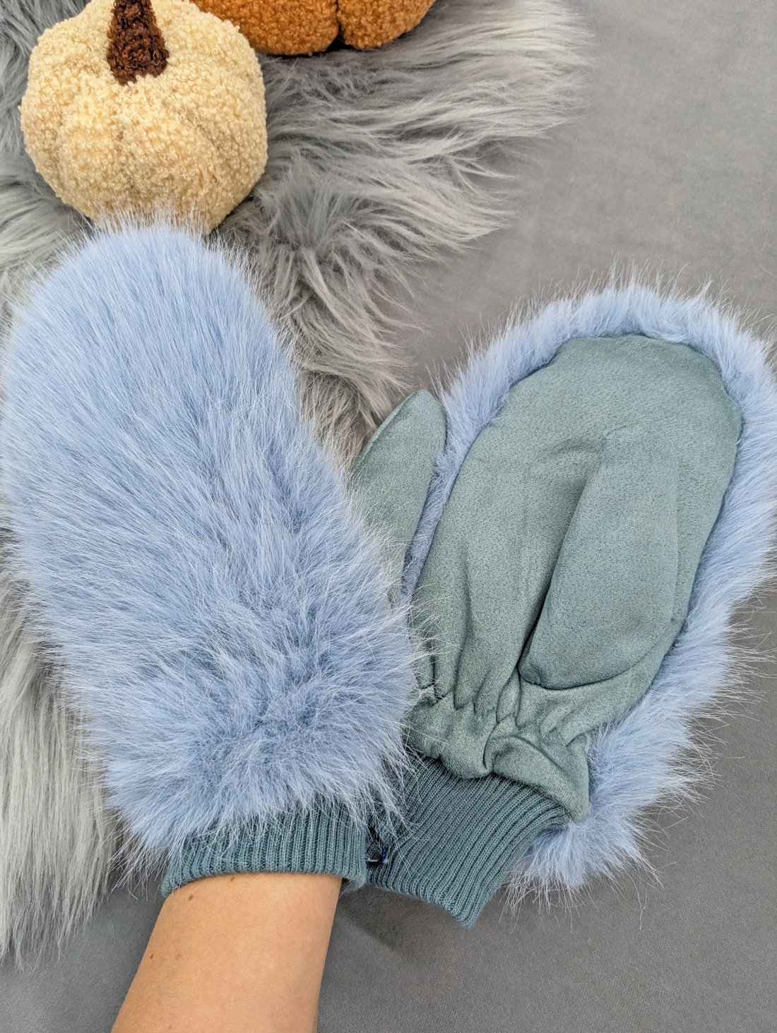 Стильні рукавички з хутряною обробкою та замшевою вставкою INNOE 85005-1 Блакитний
