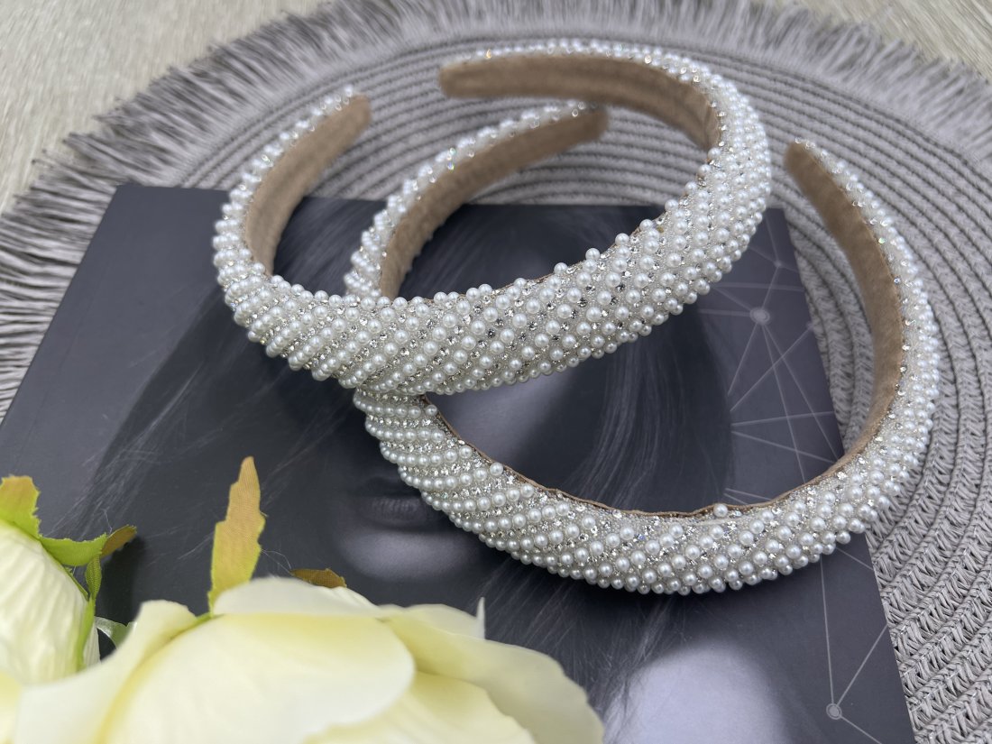 Обруч із перлинками. 2,5см.