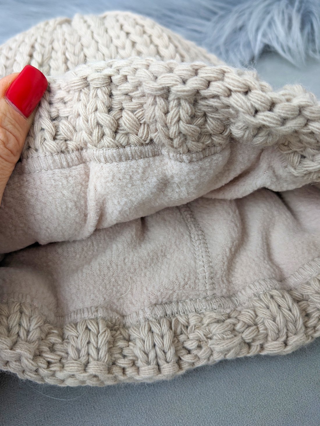 Тепла шапка з м’якої пряжі крупної в’язки INNOE 950234-1 Фрез