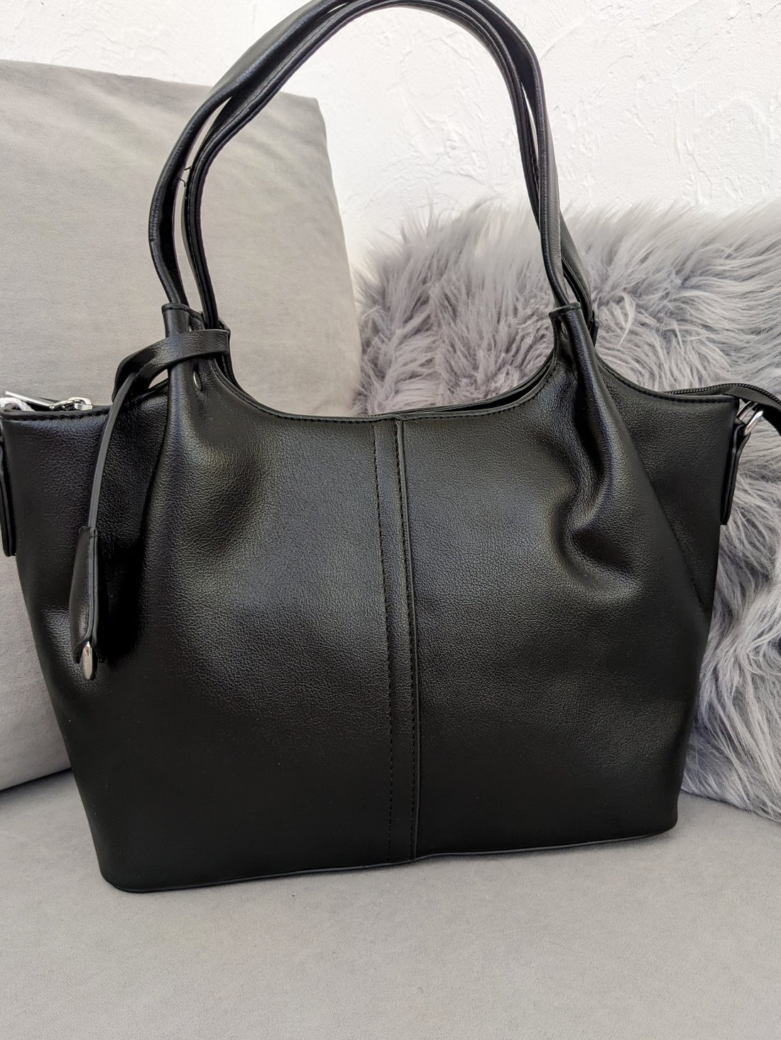 Стильна сумка Everyday Line з екошкіри для щоденних образів INNOE 350011-3 Чорний