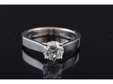 Каблучка з діамантом - Фото Каблучка з діамантом - Купити