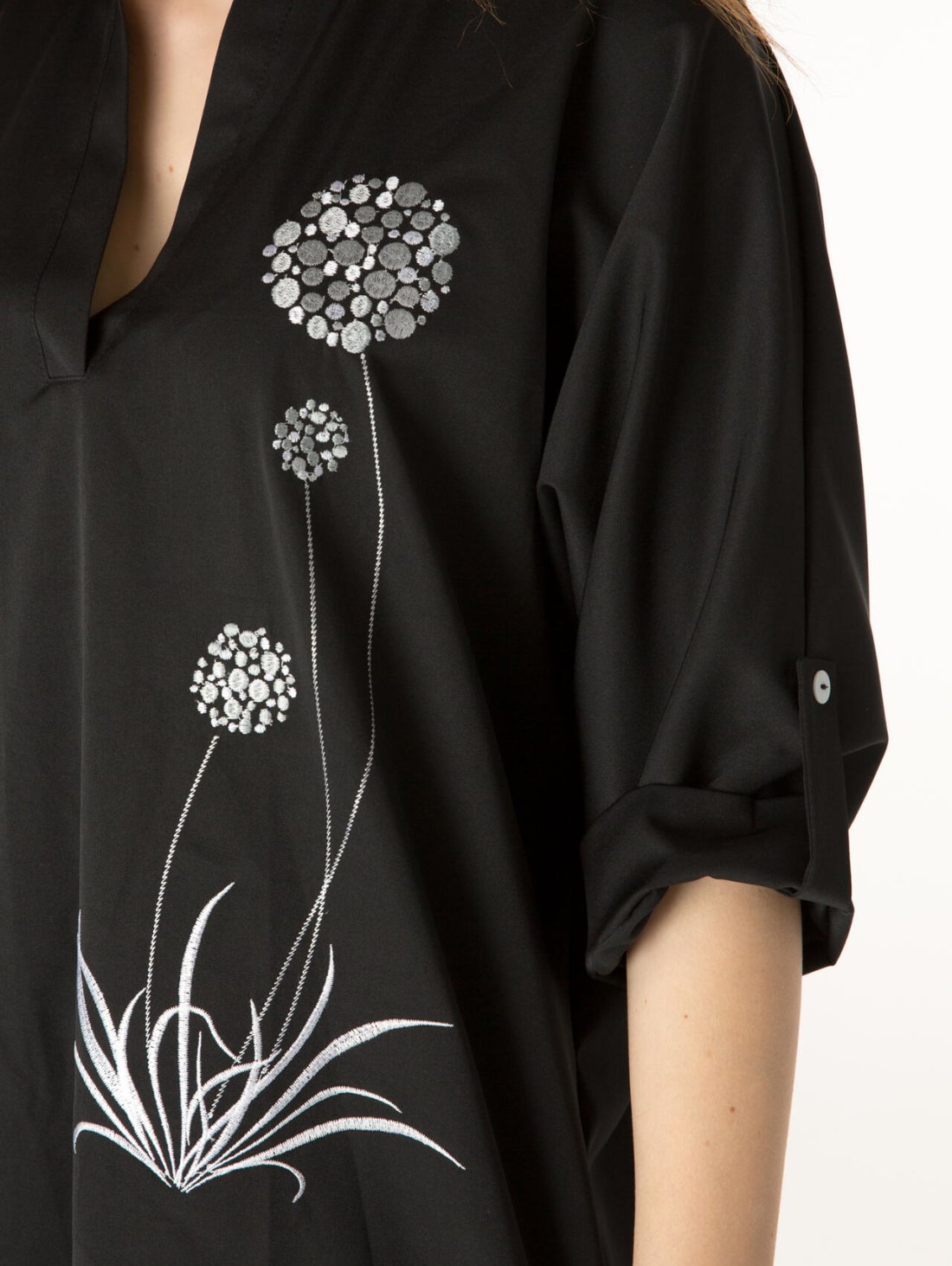 Черная блуза-туника Innoe с вышивкой-5