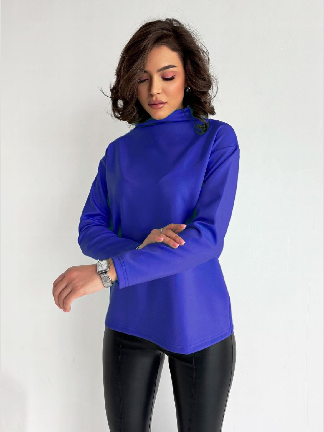 Гольф однотонний жіночий INNOE 230208-23 Електрик - Innoe