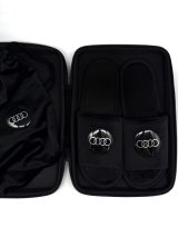 Подарунковий бокс з відкритими капчиками та мішечком з оригінальним авто-значком Audi