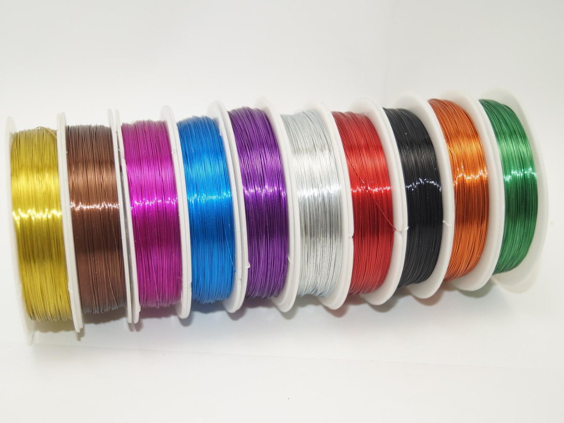 Дріт кольоровий. (0.40 мм. 50 м.)