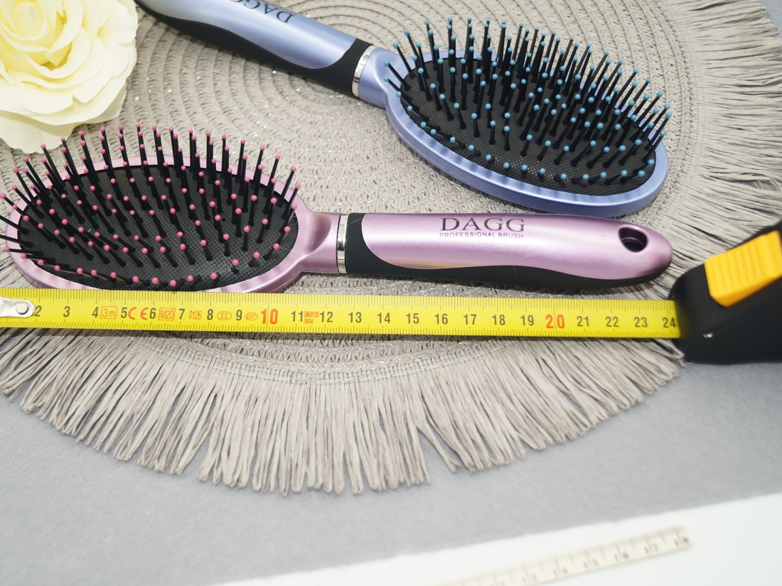 Масажна щітка для волосся. DAGG. - Кристалік