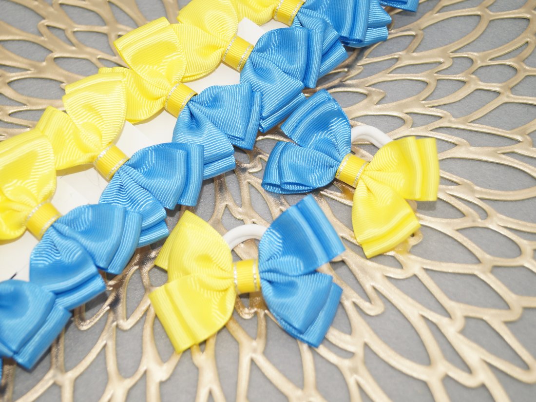 Бантики для волосся.