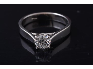 Каблучка жіноча із діамантом - Фото Каблучка жіноча із діамантом - Купити