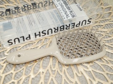 Гребінець для волосся в коробочці. Глянець - Купити