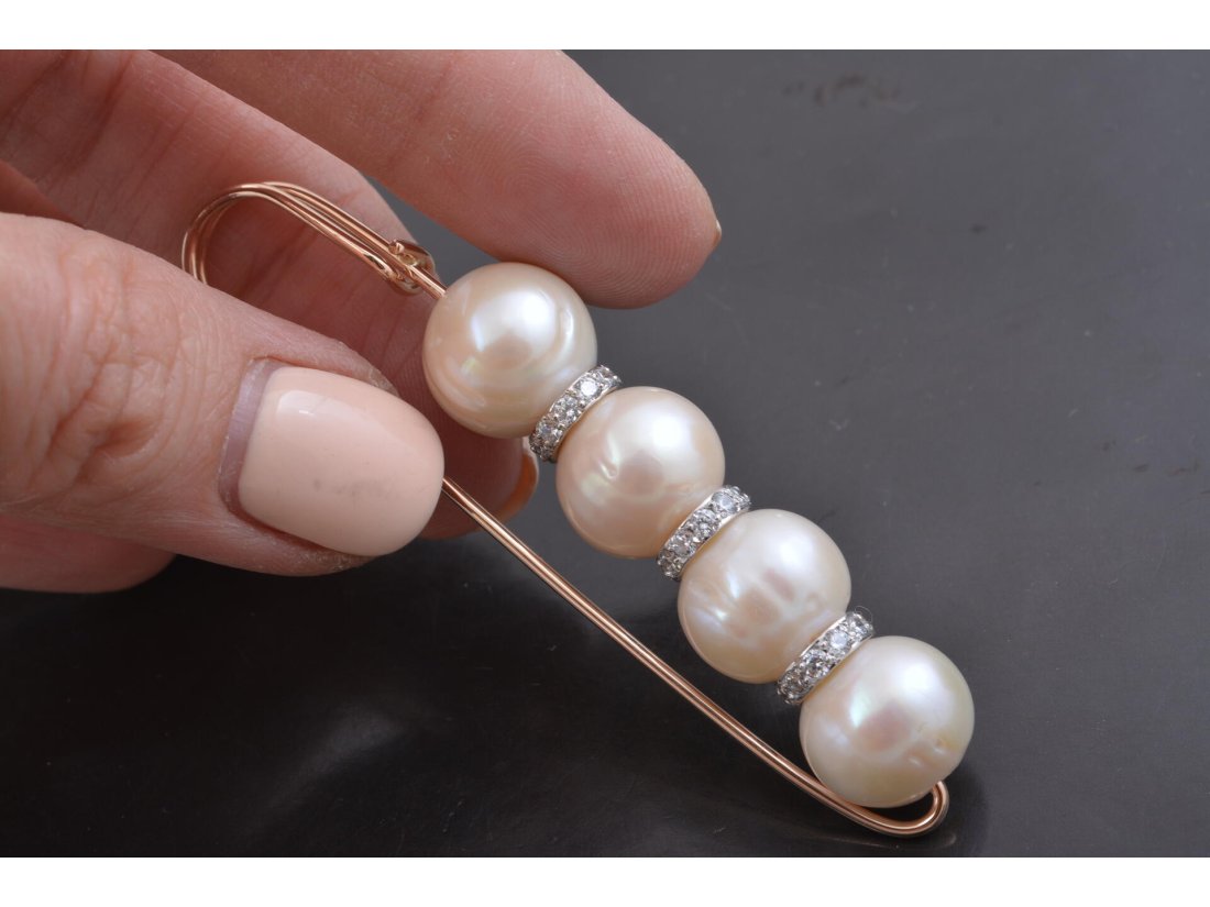 Брошка із перлинами та діамантами - Купити