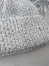 Стильна жіноча шапка рельєфної в'язки INNOE 950868-1 Сірий