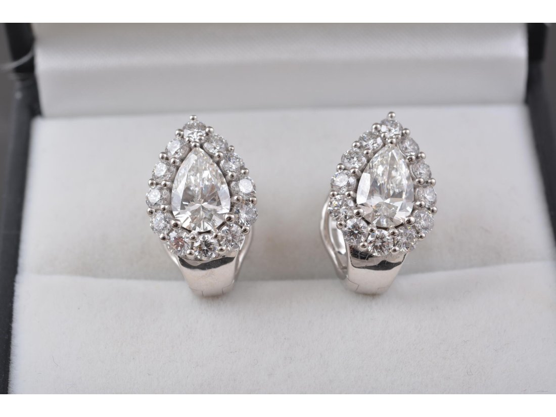 Сережки з діамантами