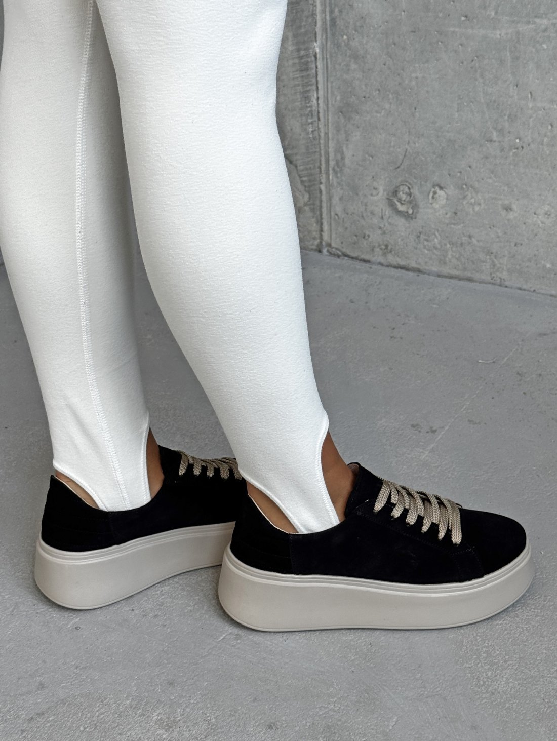 Кросівки casual чорний замш INNOE 777526-2 Чорний
