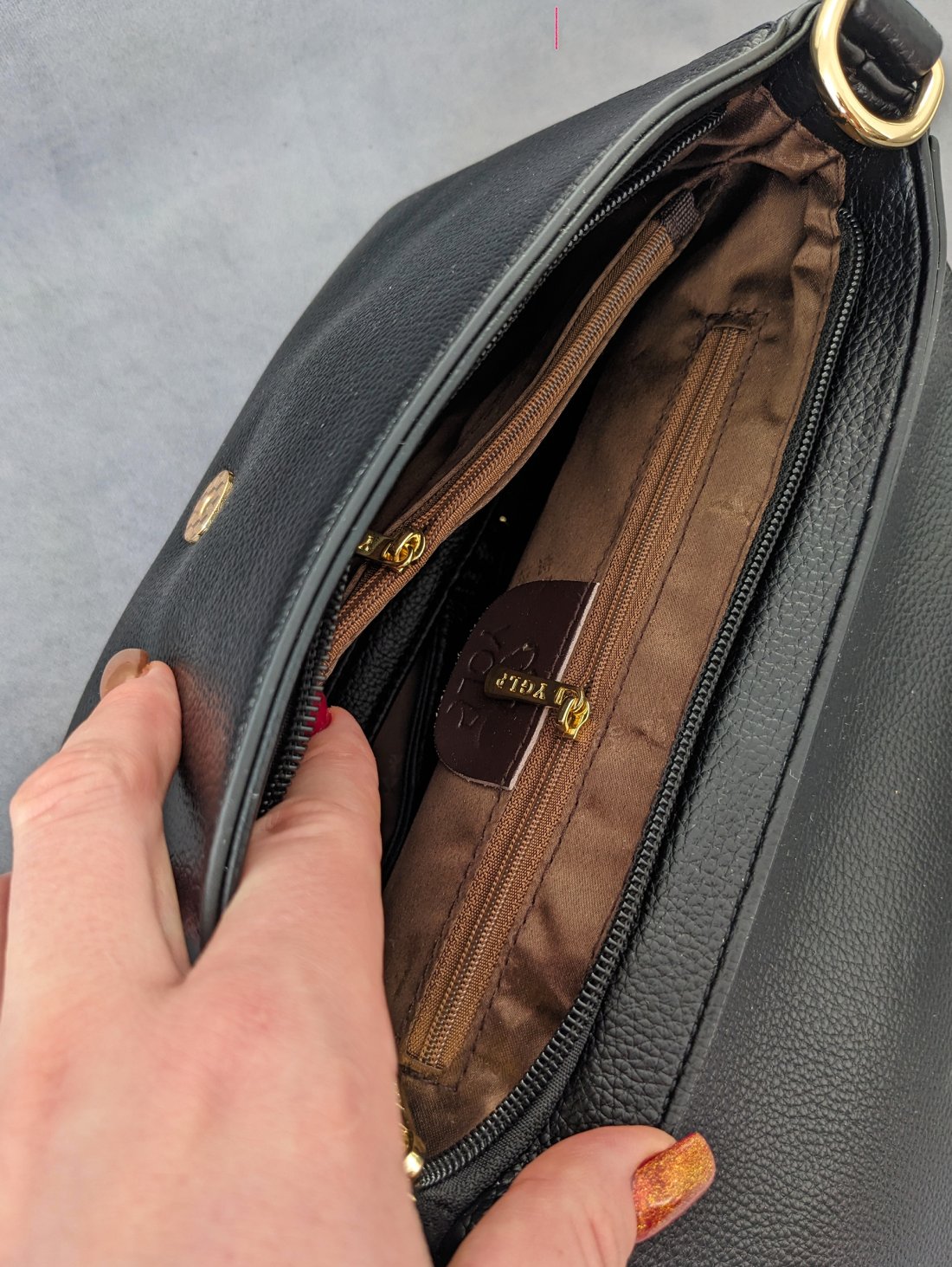 Елегантна жіноча сумка з якісної екошкіри INNOE 350015-2 Чорний