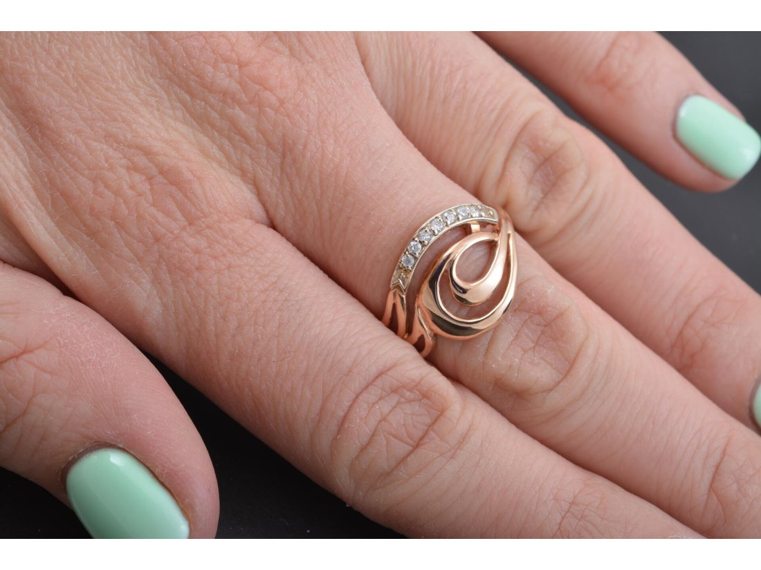 Жіноча каблучка "Хвиля" - Купити