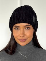 Жіноча шапка-біні фактурної в’язки INNOE 950234-1 Чорний