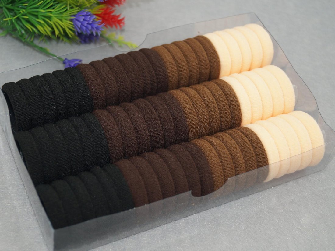 Резинки для волосся.