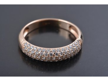 Жіноча каблучка "Доріжка у розсипу" - Купити