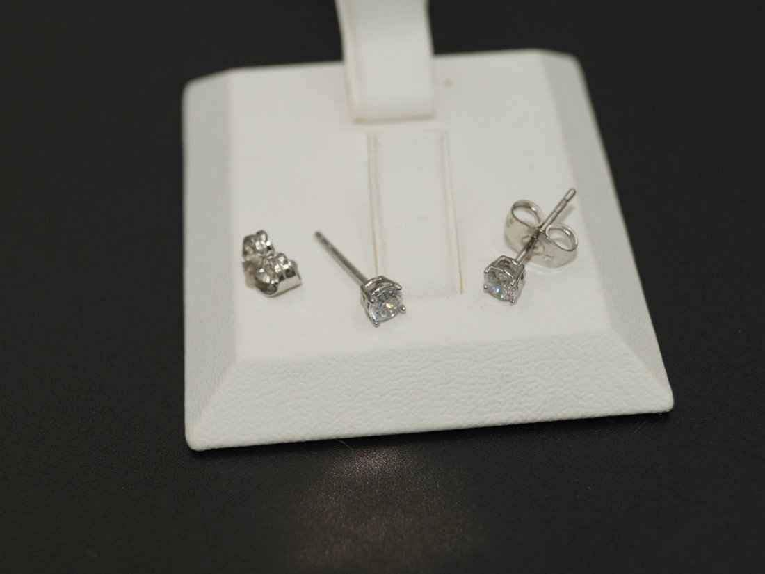 Сережки-гвоздики XUPING