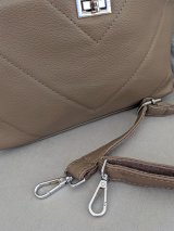 Елегантна жіноча сумка з лаконічним дизайном INNOE 350010-3 Бежевий