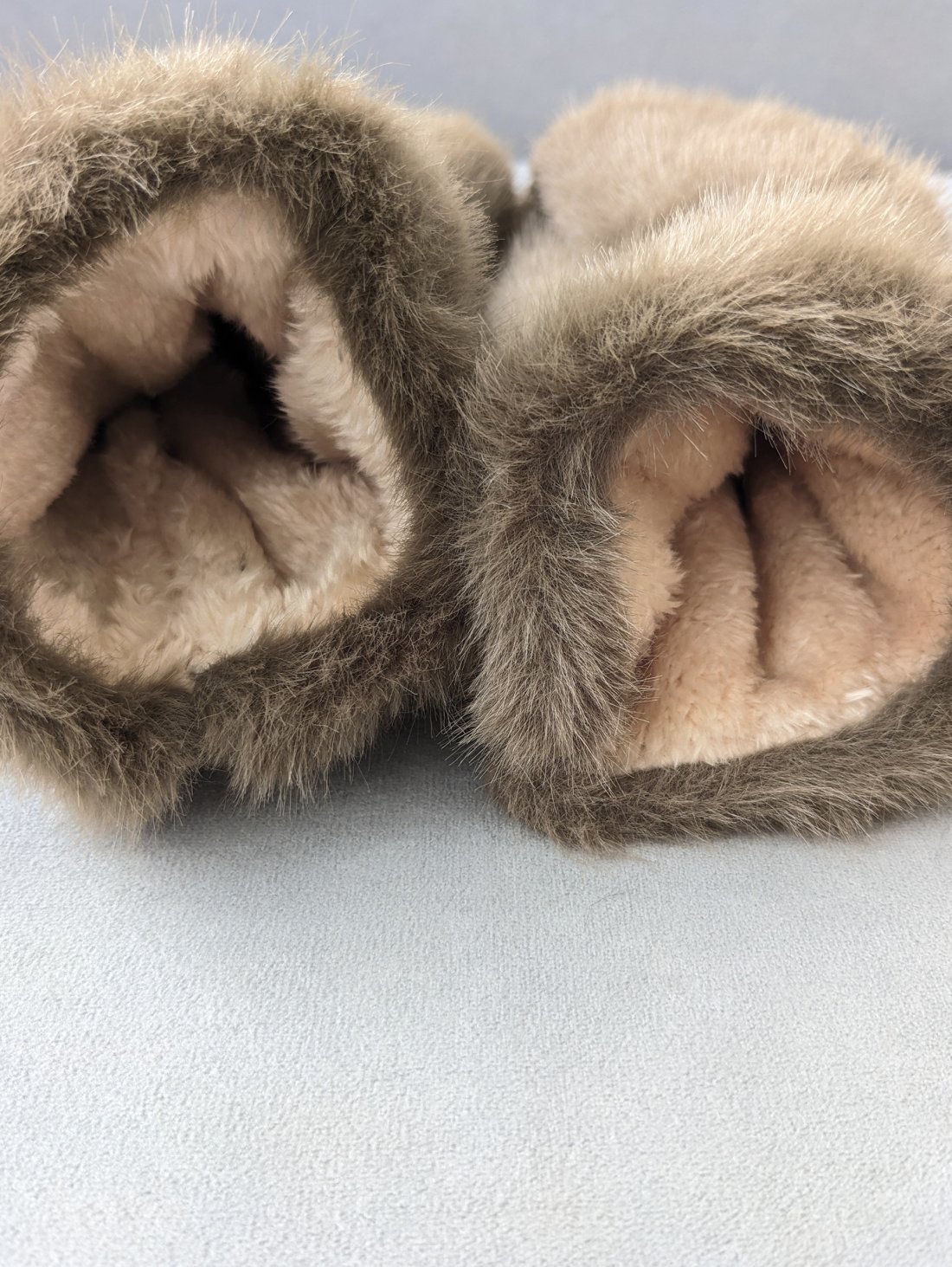 Жіночі теплі хутряні рукавиці Taupe INNOE 85005-2 Тауп - Innoe