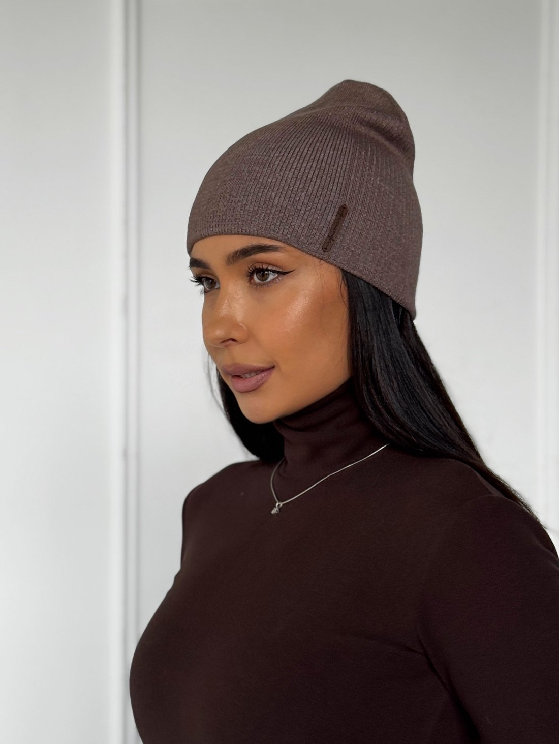 Універсальна шапка Casual Vibe INNOE 950888 Кавовий - Купити