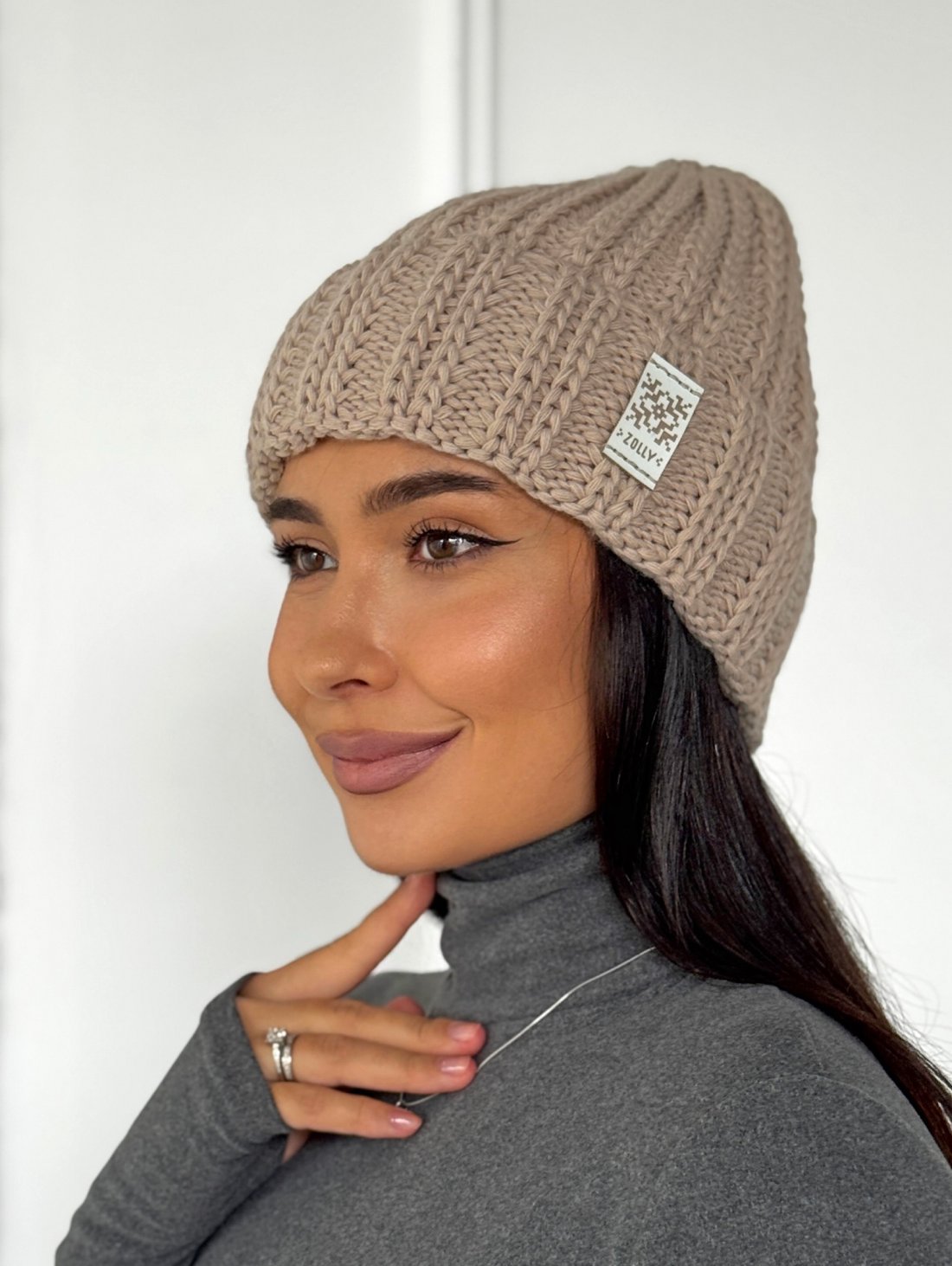 Тепла шапка з м’якої пряжі крупної в’язки INNOE 950234-1 Фрез - Купити