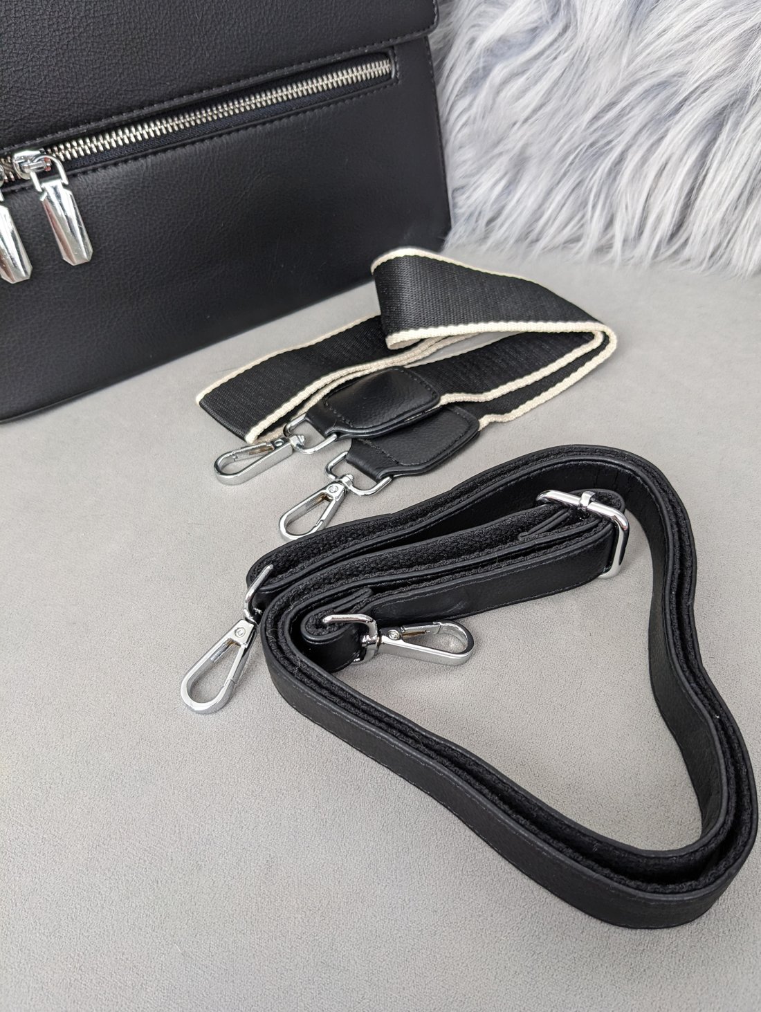 Елегантна чорна сумка з екошкіри з функціональним дизайном INNOE 350010-2 Чорний